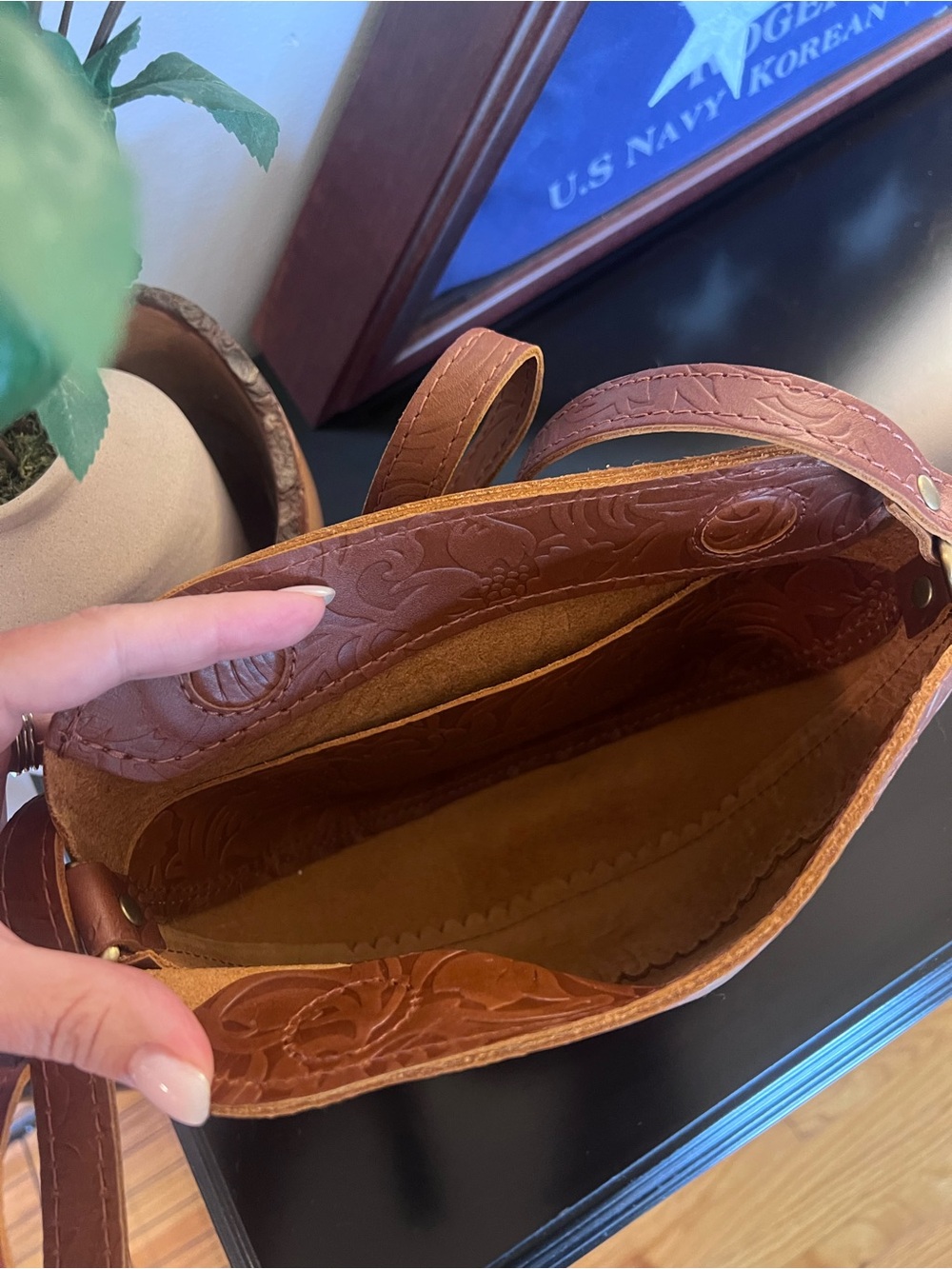 Portland Leather Meadow Koala Sling shoulder bag purse - Picture 5 of 9
